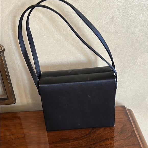 Elegant Black Box Purse - Picture 1 of 10